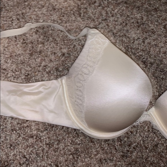 Bra - Picture 2 of 4